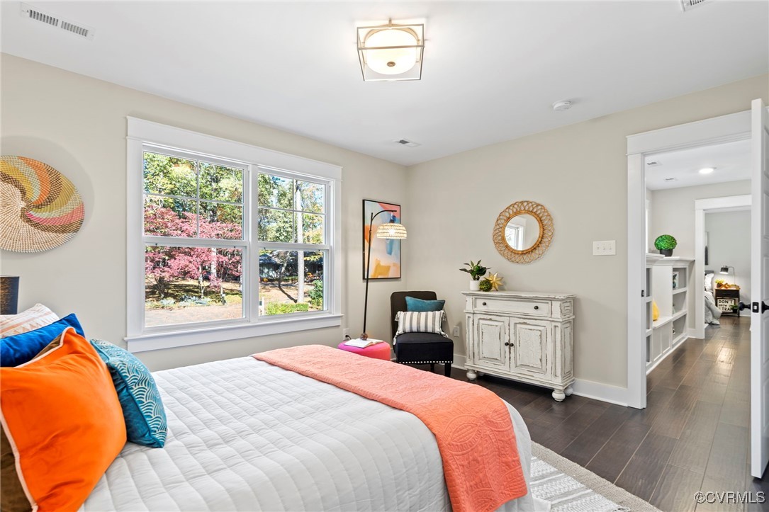 4 Raven Rock Ln