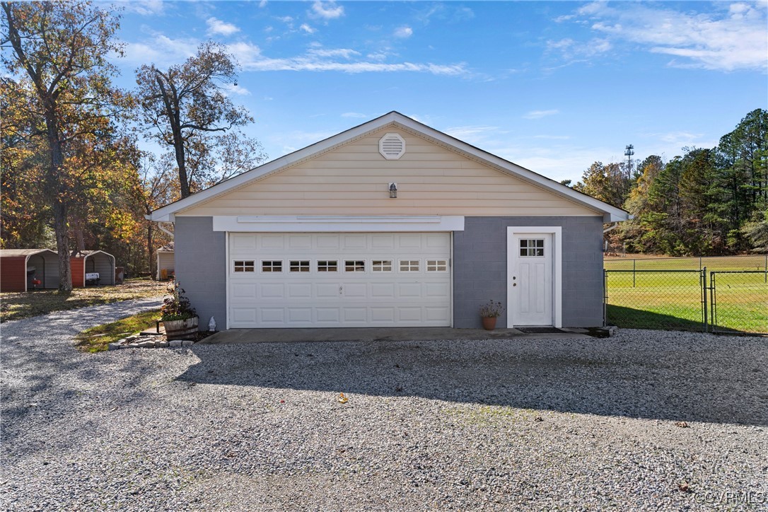 19416 Eanes Rd