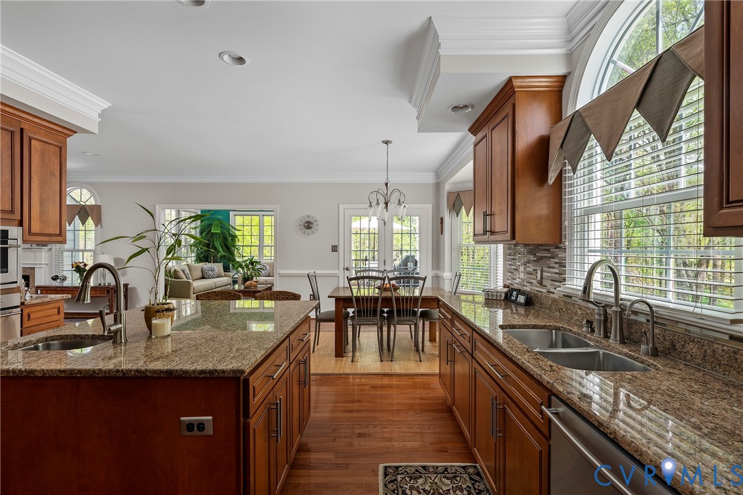 2404 Sterlingwood Trce