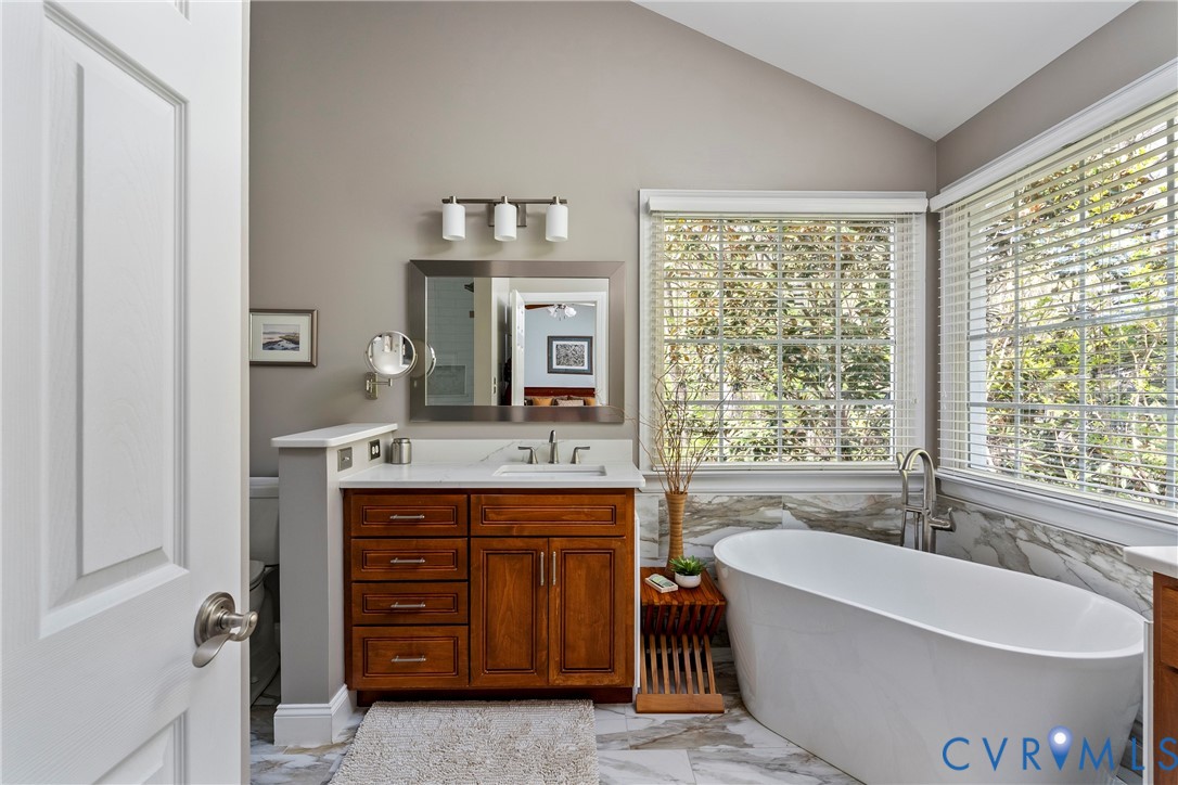 2404 Sterlingwood Trce