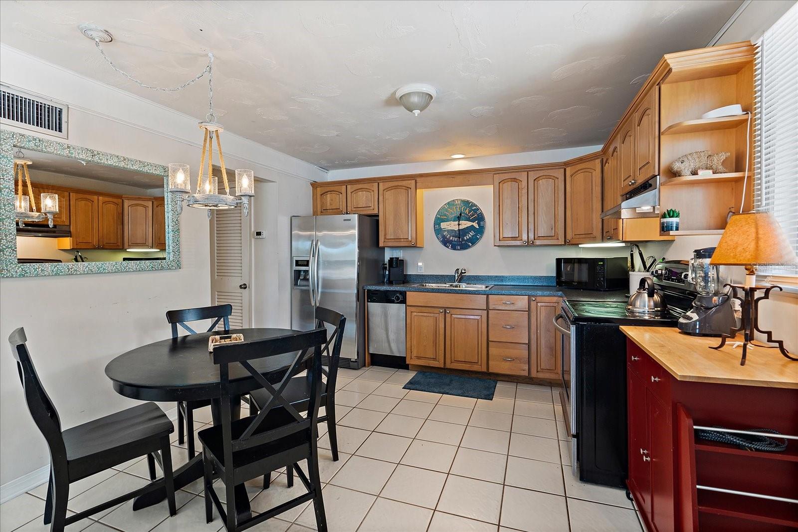 9022 MIDNIGHT PASS RD #213