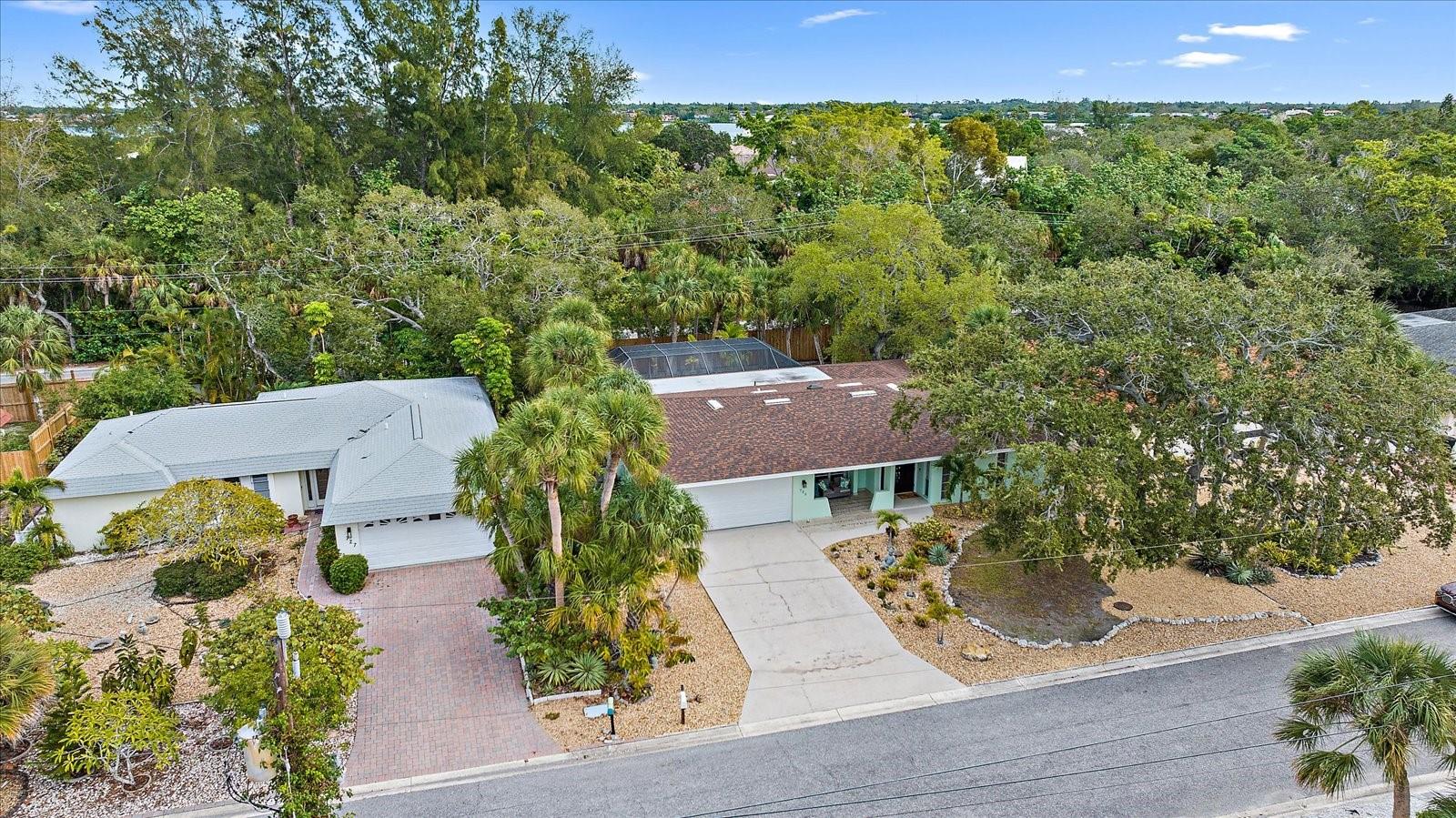 735 BIRDSONG LN