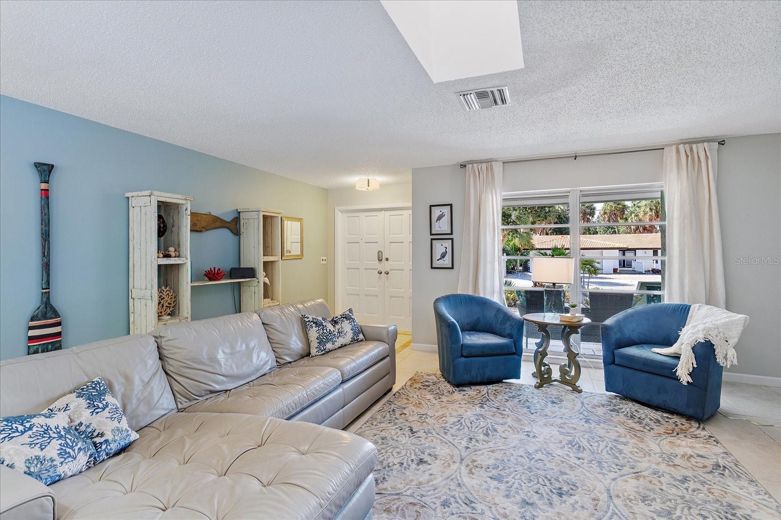 735 BIRDSONG LN