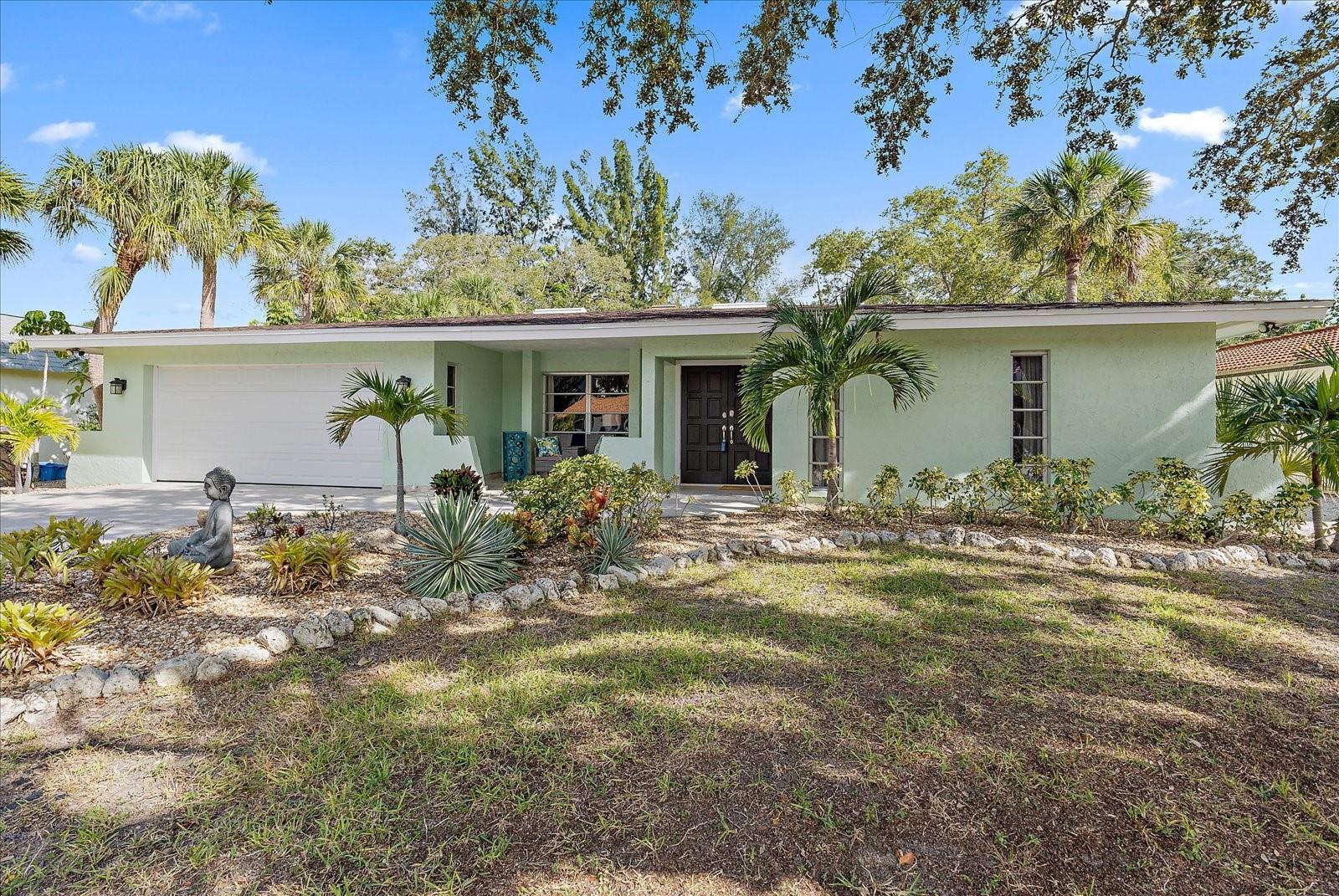 735 BIRDSONG LN