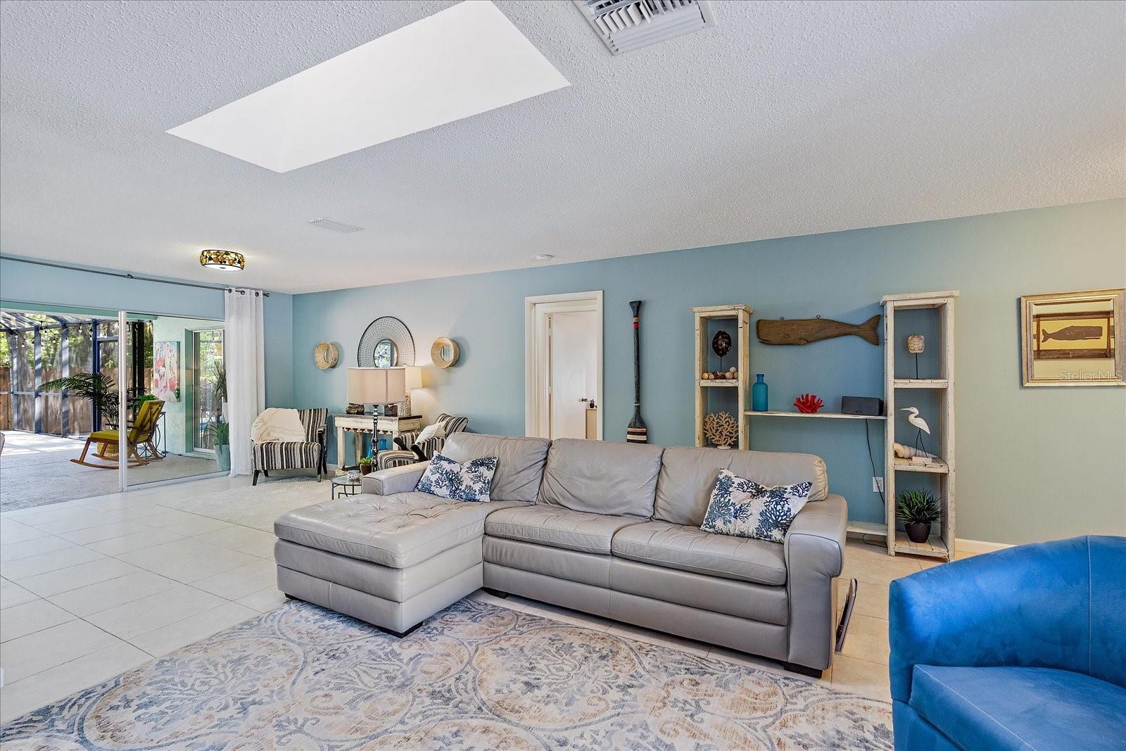 735 BIRDSONG LN