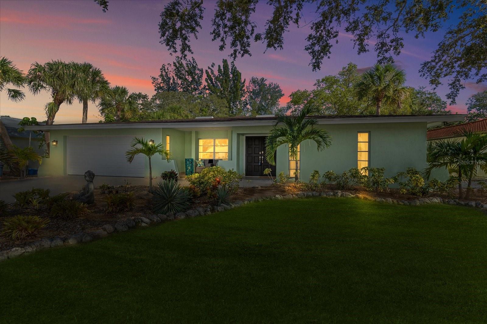 735 BIRDSONG LN