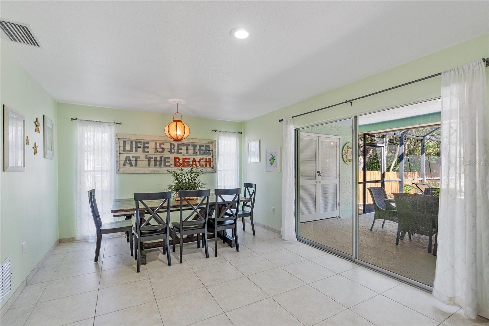 735 BIRDSONG LN
