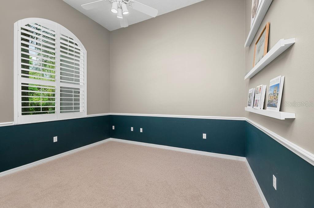 5317 SIESTA CT