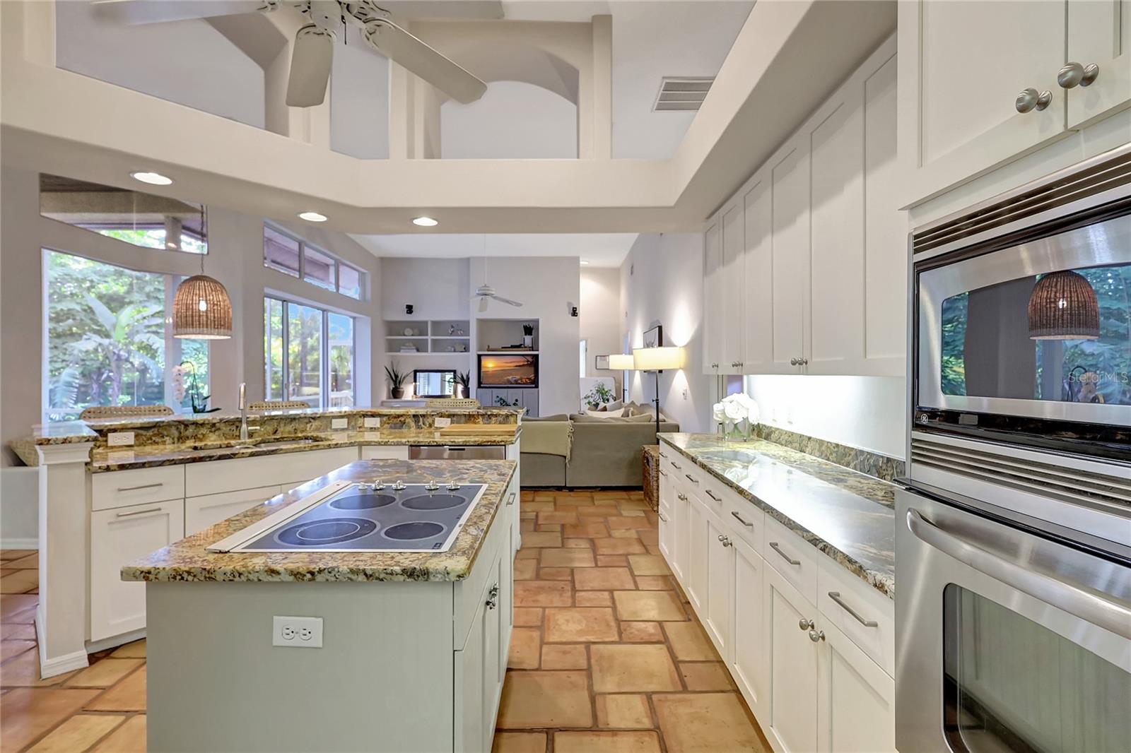 5317 SIESTA CT