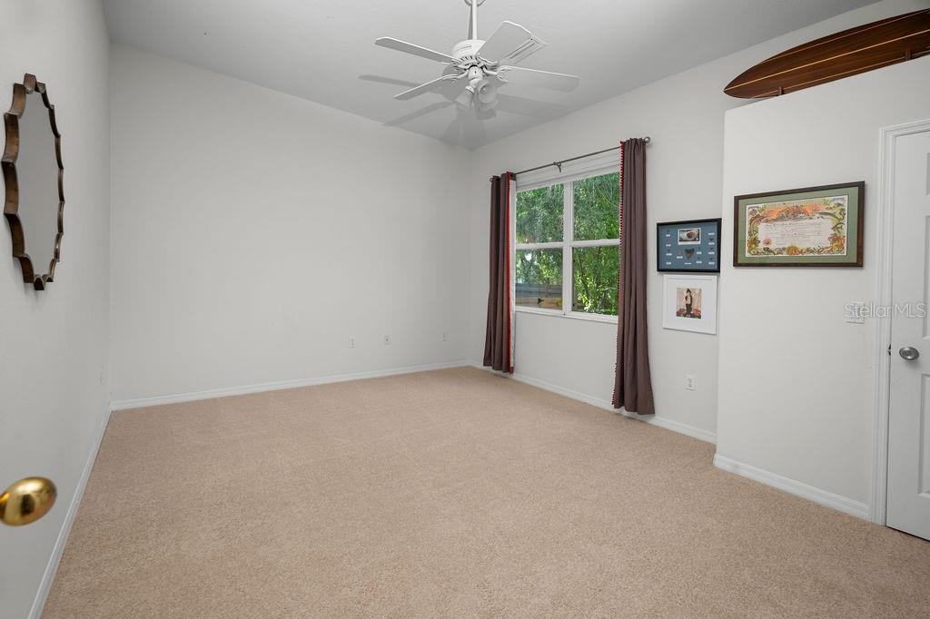 5317 SIESTA CT
