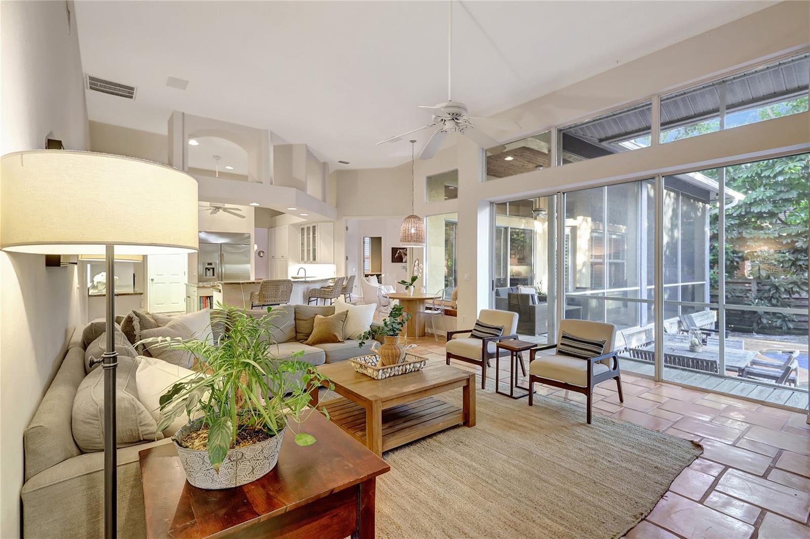 5317 SIESTA CT