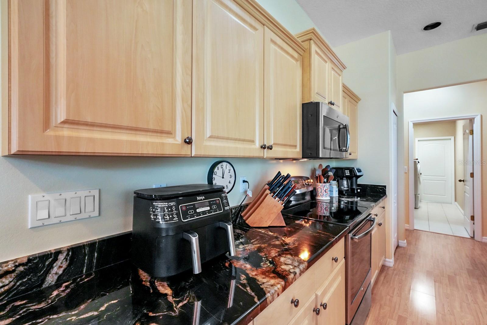 4416 GOLDEN LAKE DR