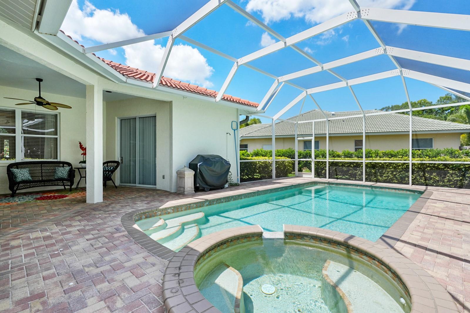 4416 GOLDEN LAKE DR