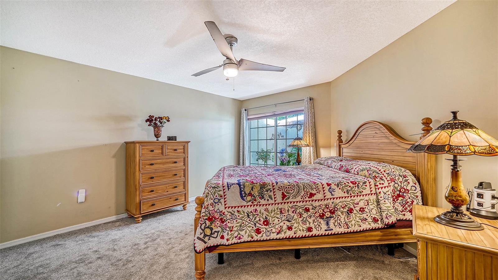 7017 WOODSIDE OAKS CIR