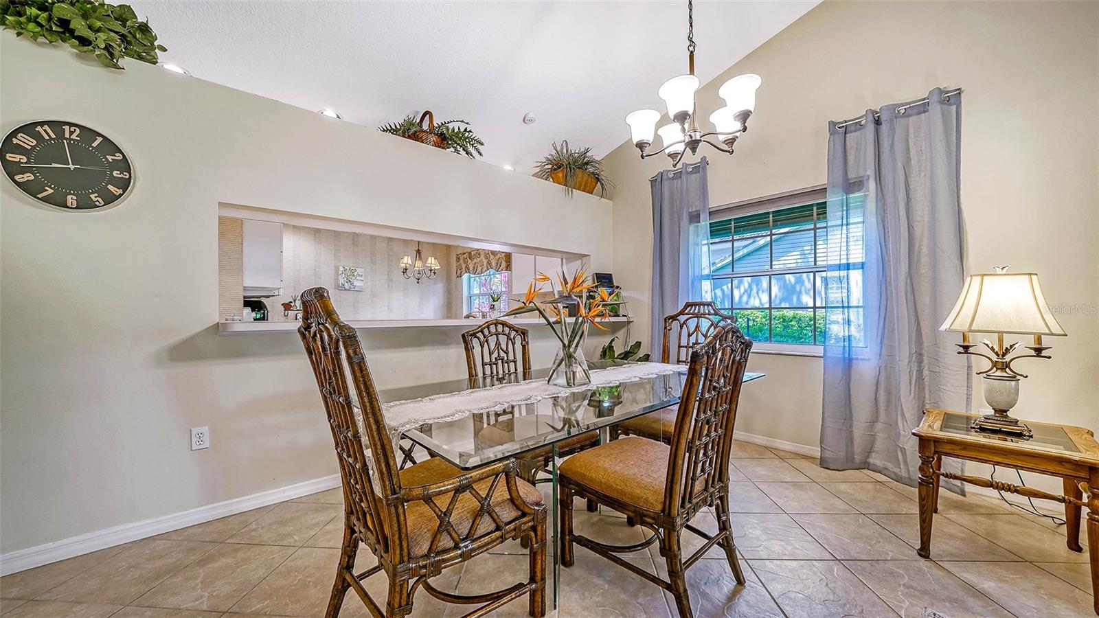 7017 WOODSIDE OAKS CIR