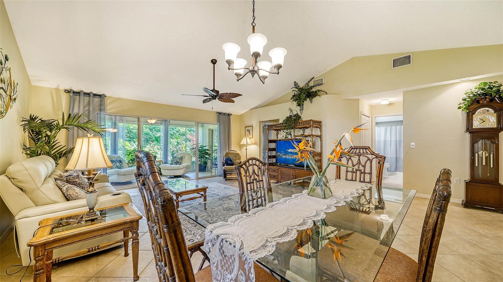 7017 WOODSIDE OAKS CIR