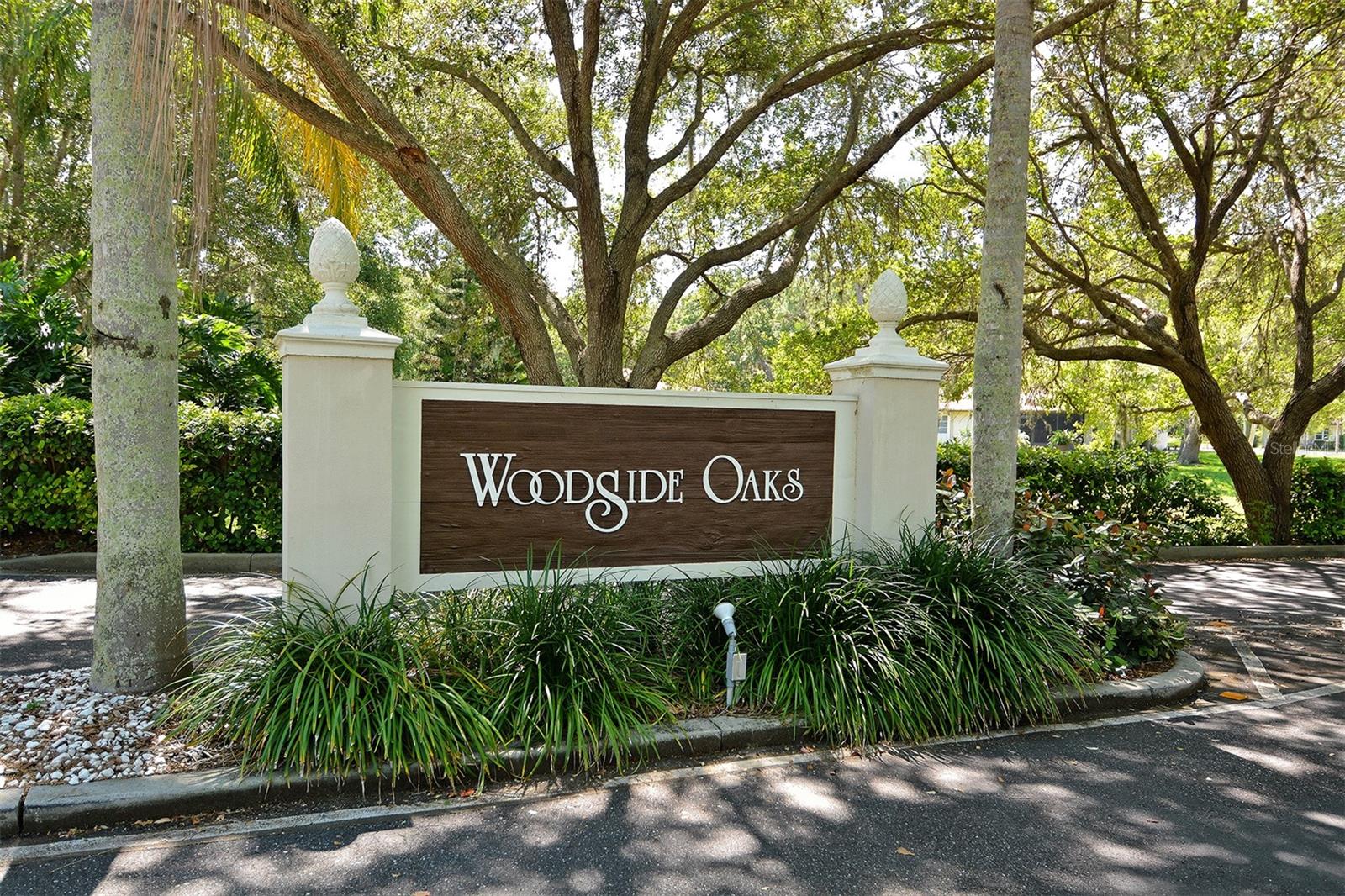 7017 WOODSIDE OAKS CIR