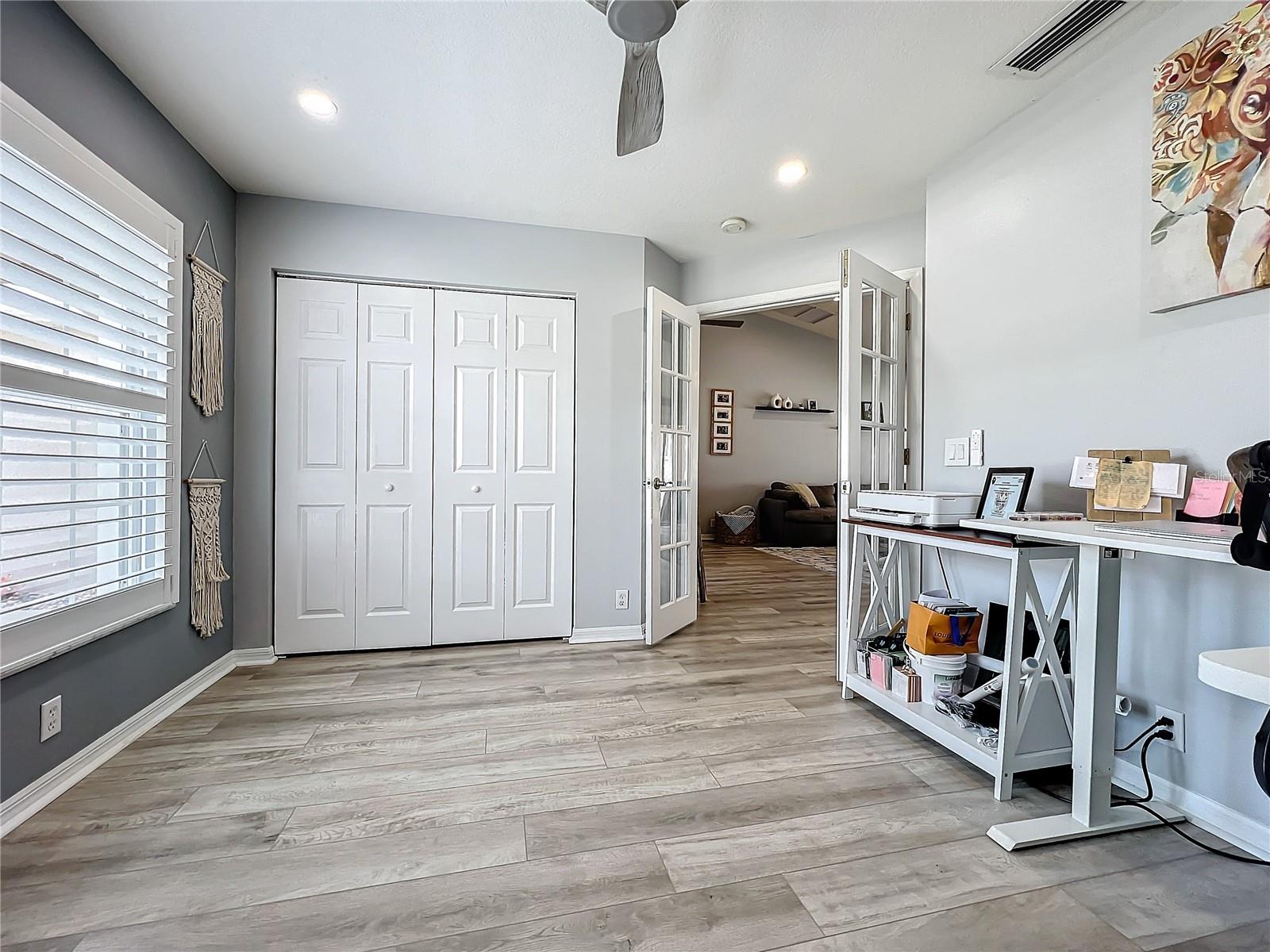 1752 SUMMER BREEZE WAY