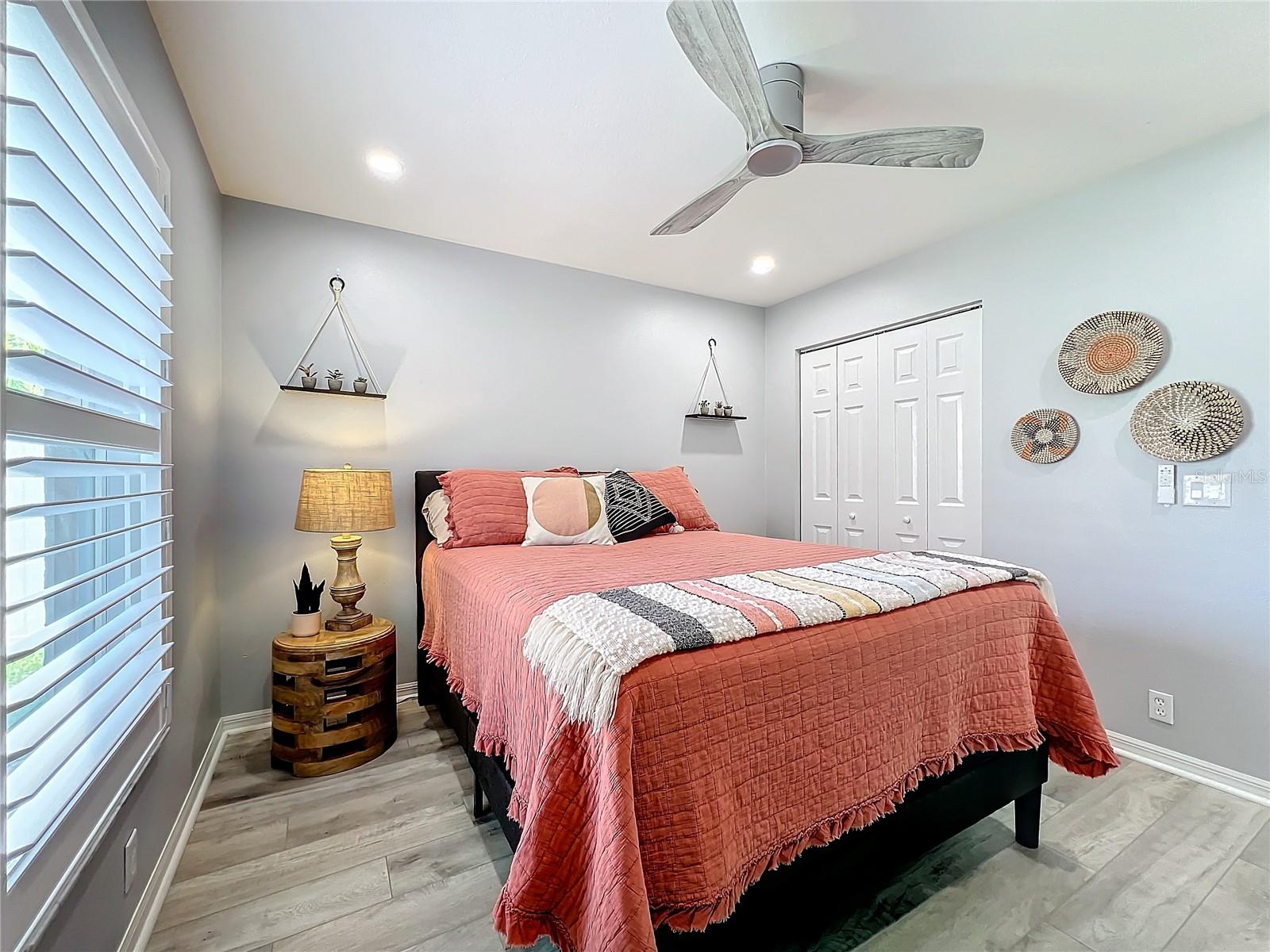 1752 SUMMER BREEZE WAY