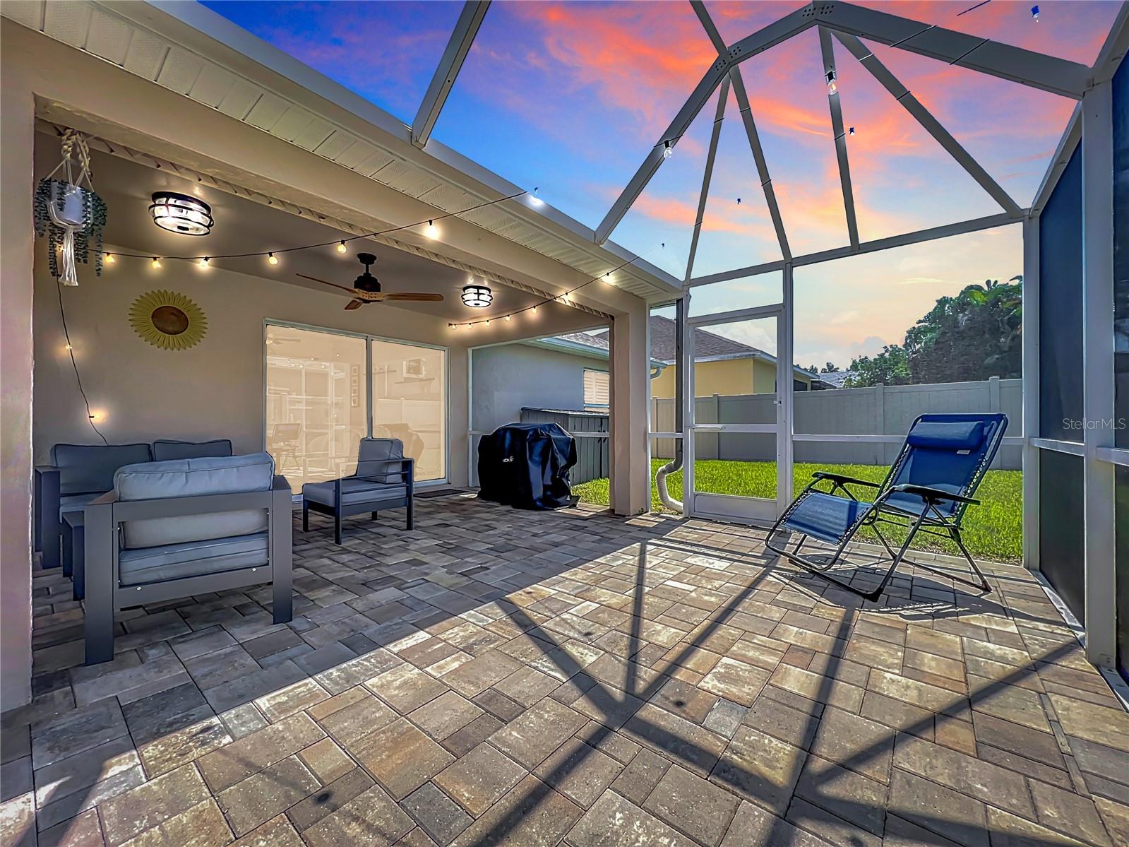 1752 SUMMER BREEZE WAY