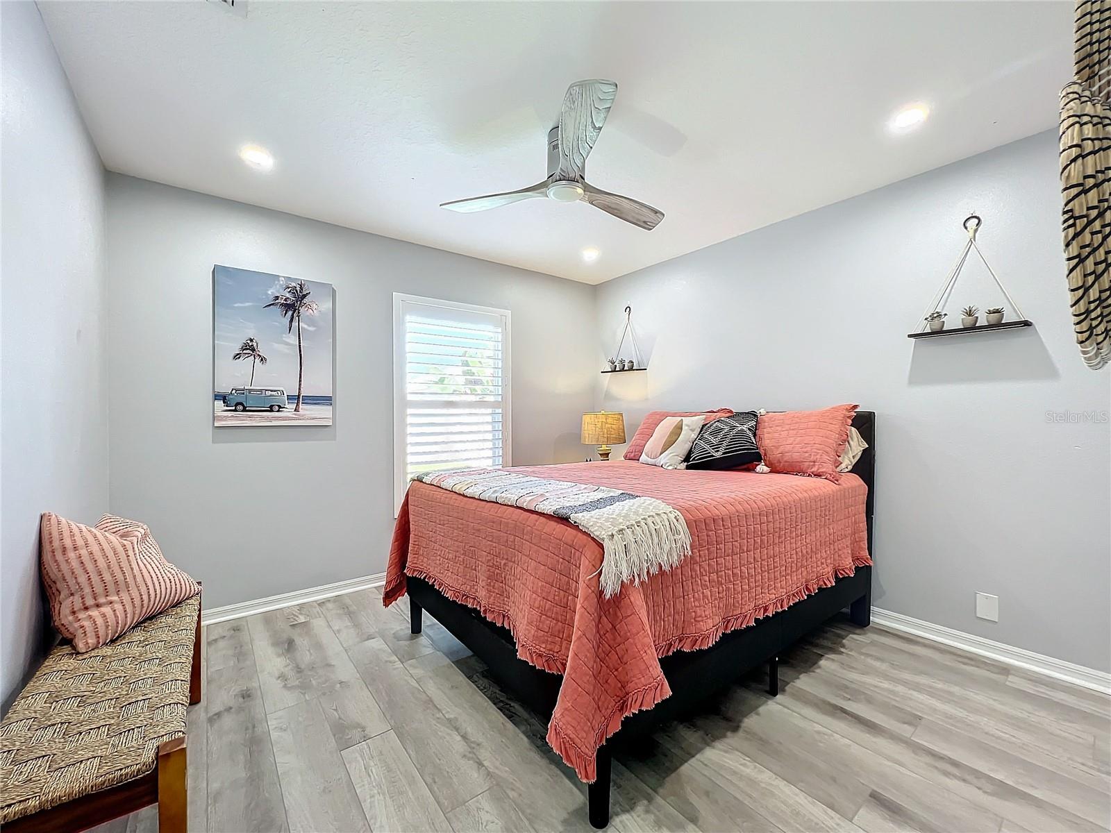 1752 SUMMER BREEZE WAY
