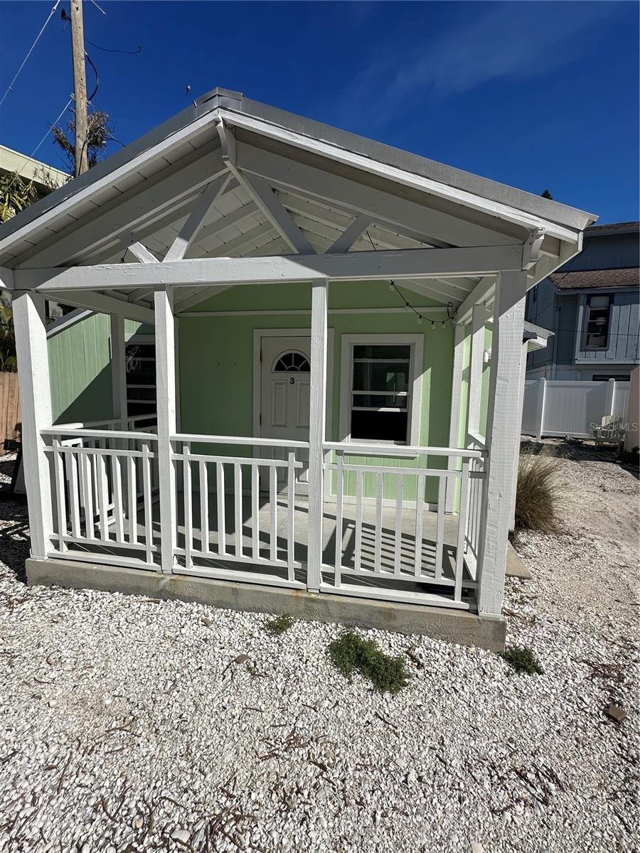 303 BEACH RD