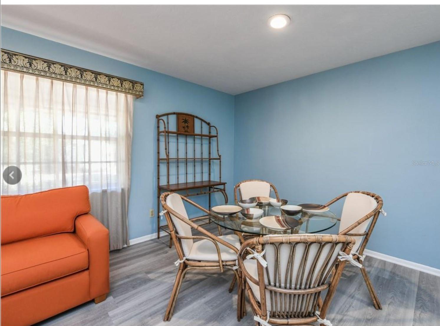 4522 BANAN PL