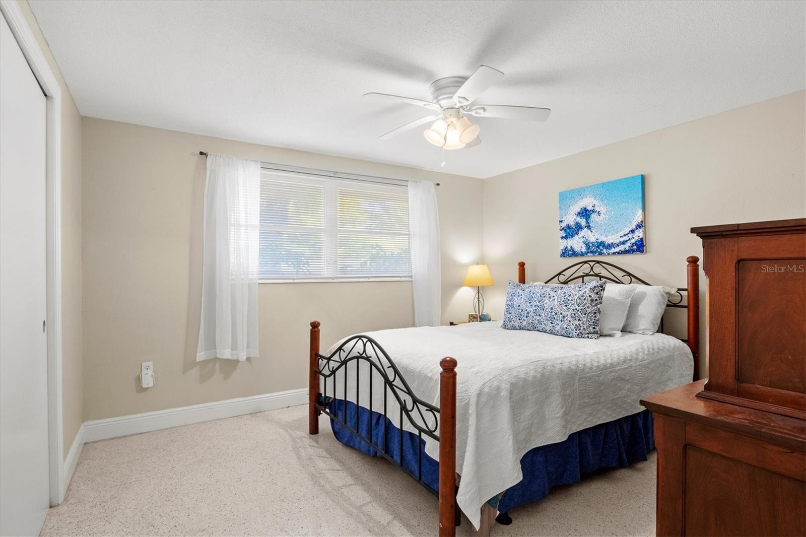 2435 TERRY LN