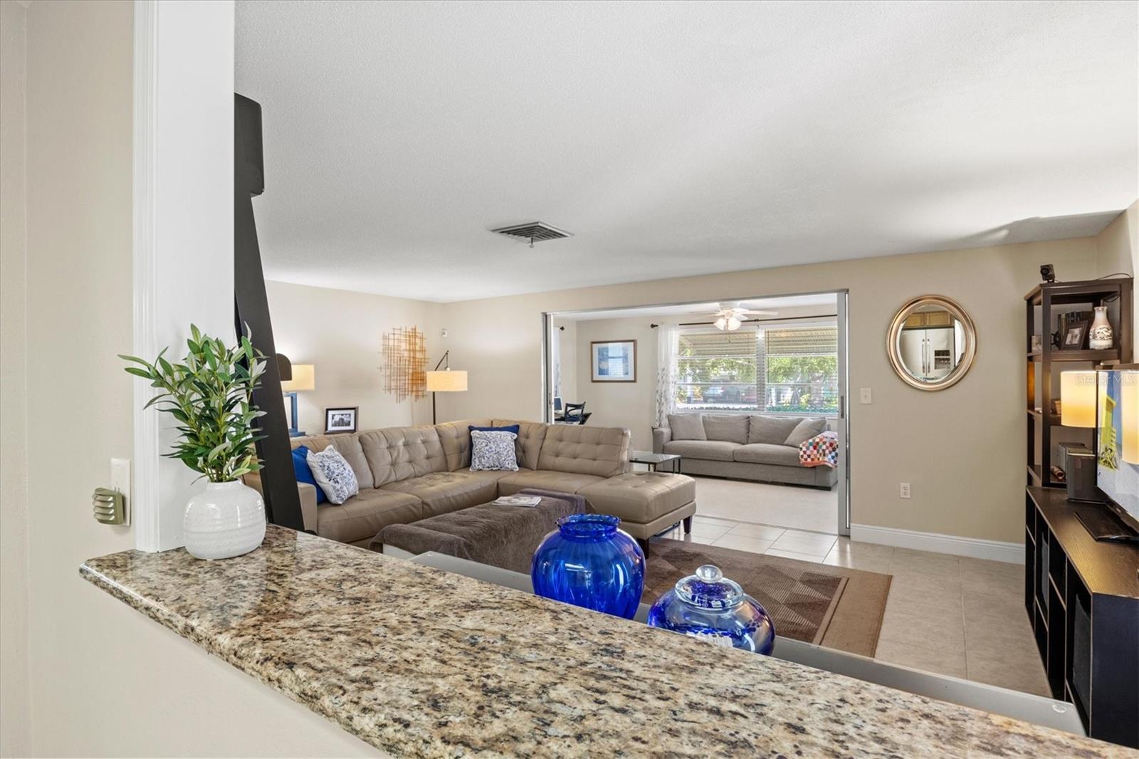 2435 TERRY LN