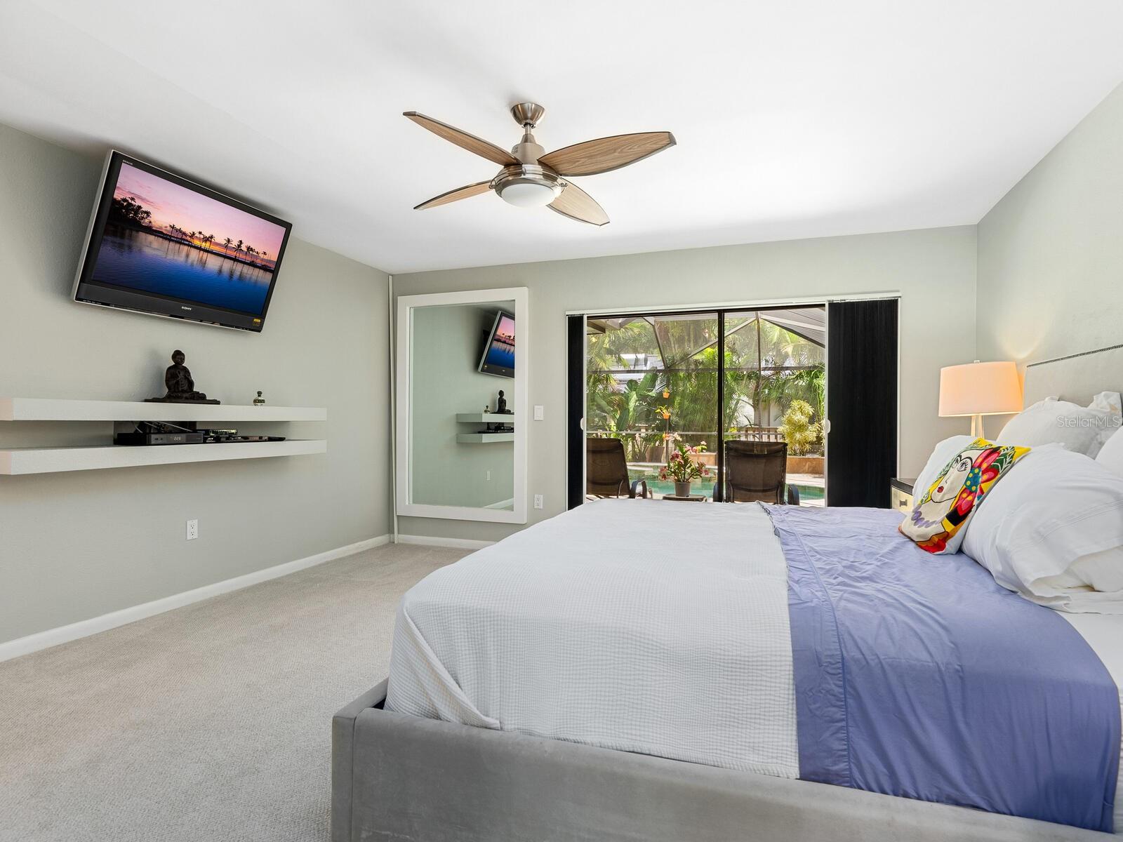 3905 COUNTRY VIEW DR