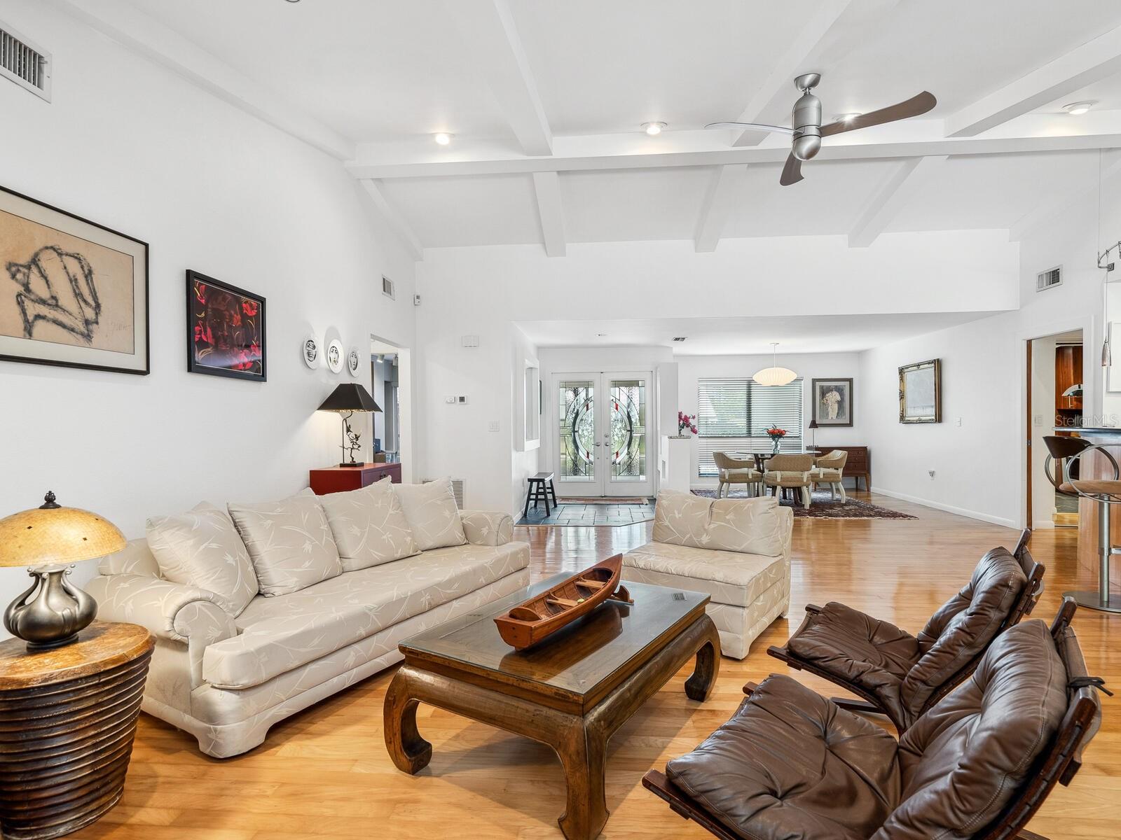 3905 COUNTRY VIEW DR