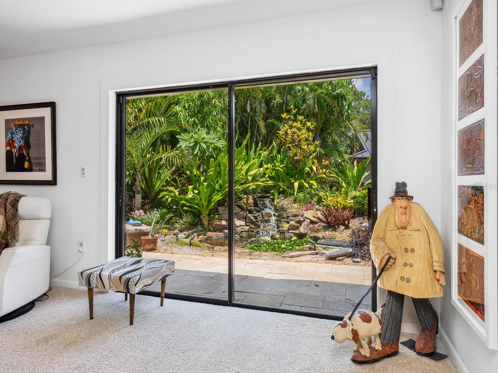 3905 COUNTRY VIEW DR