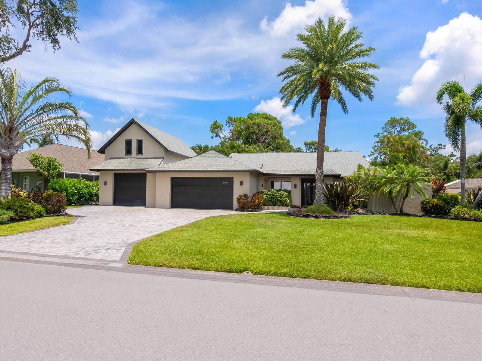 3905 COUNTRY VIEW DR