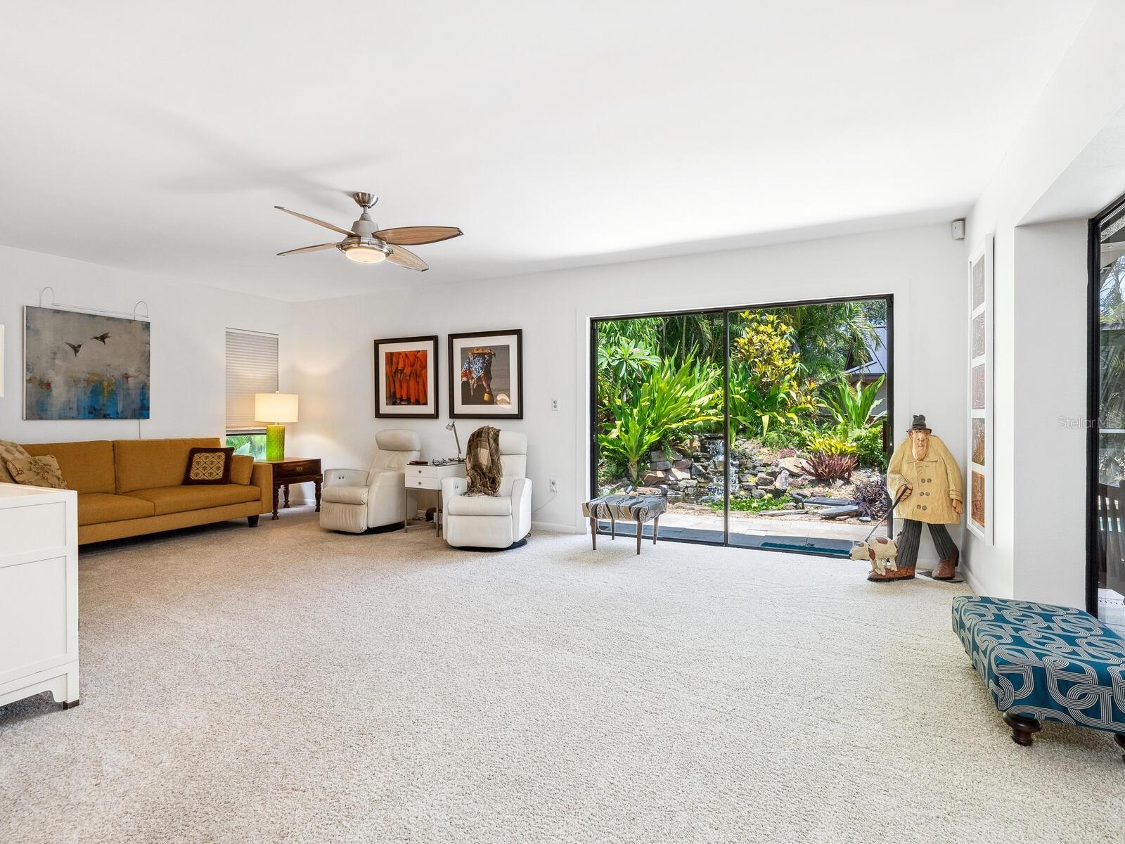 3905 COUNTRY VIEW DR