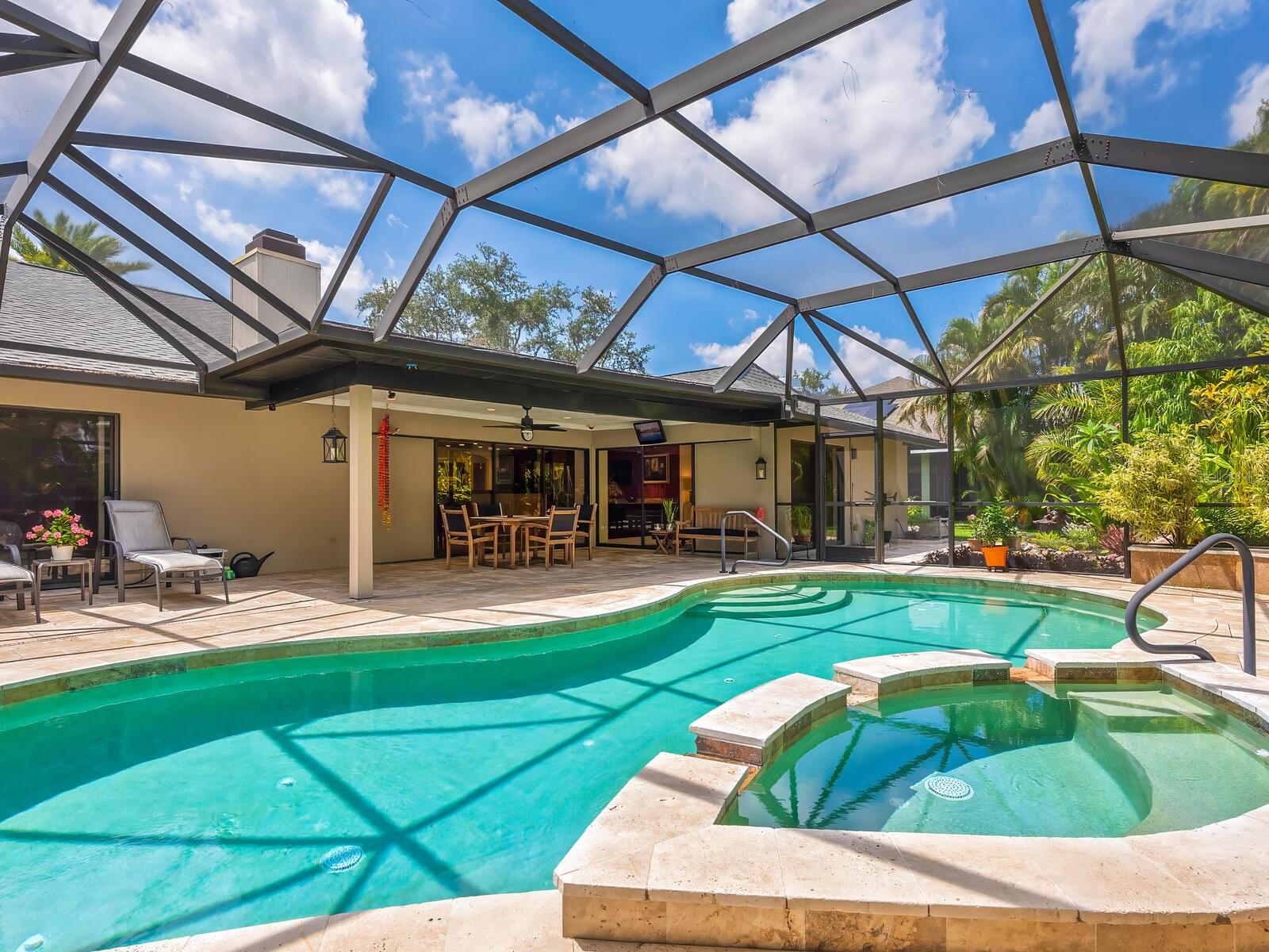 3905 COUNTRY VIEW DR