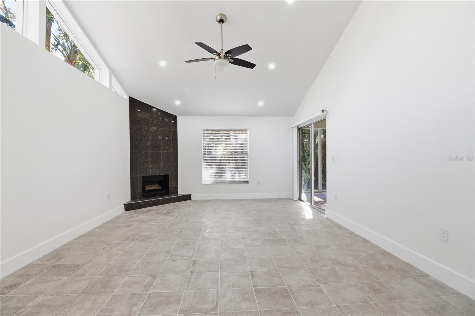 5062 VILLAGE GARDENS DR #133