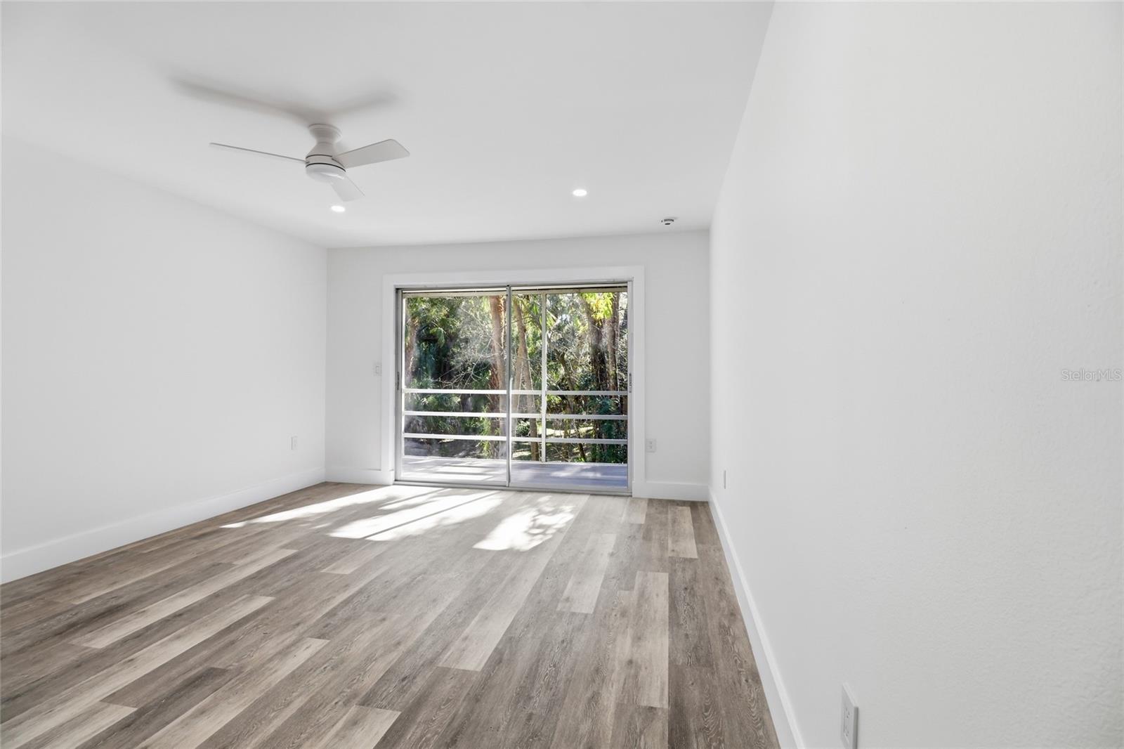 5062 VILLAGE GARDENS DR #133