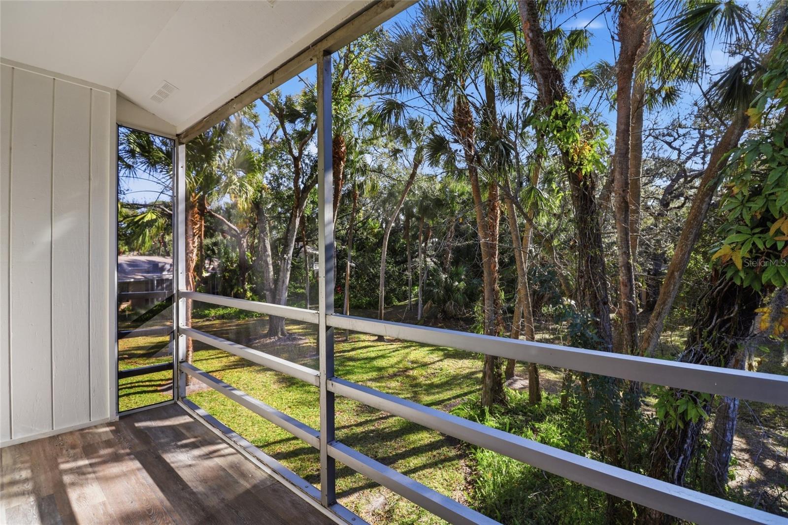 5062 VILLAGE GARDENS DR #133