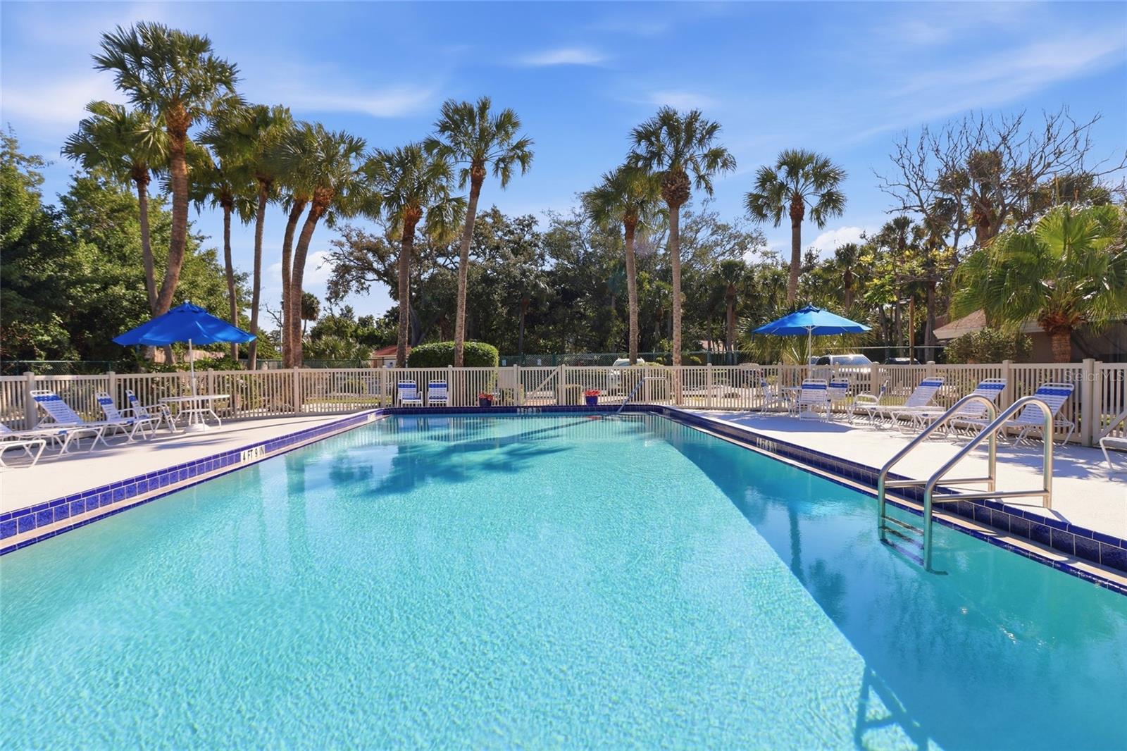 5062 VILLAGE GARDENS DR #133