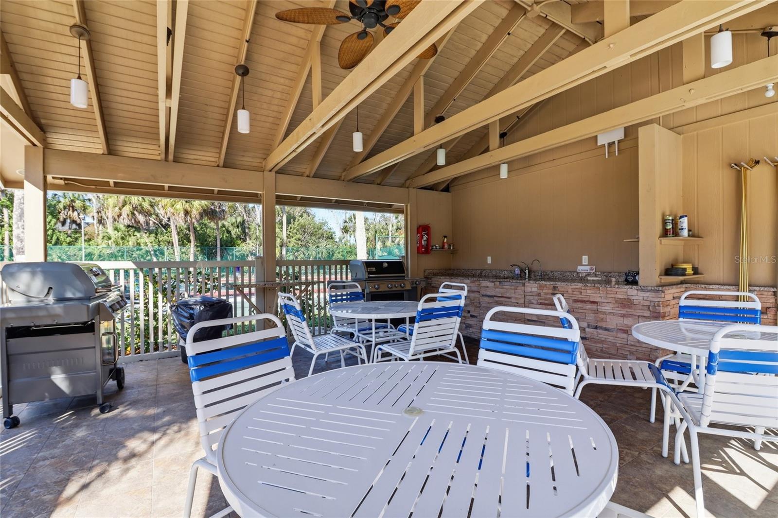 5062 VILLAGE GARDENS DR #133