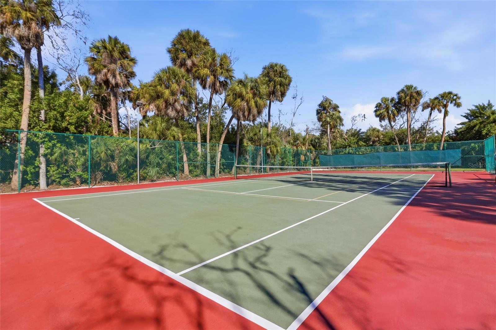 5062 VILLAGE GARDENS DR #133