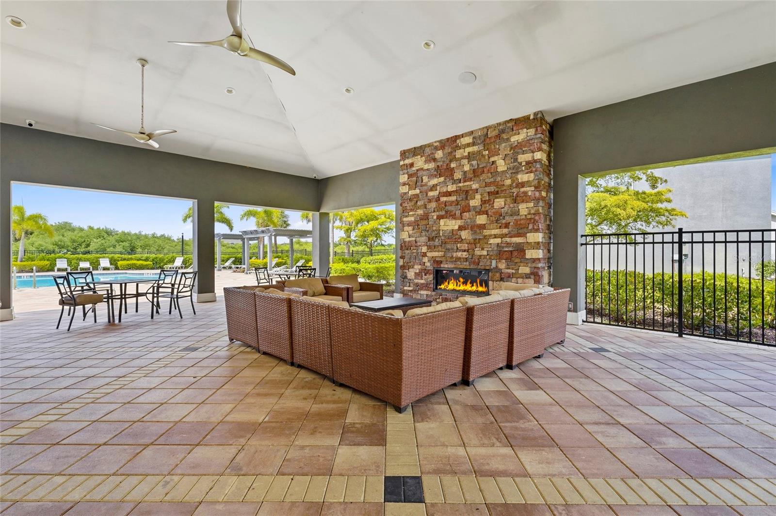 8652 MILESTONE DR
