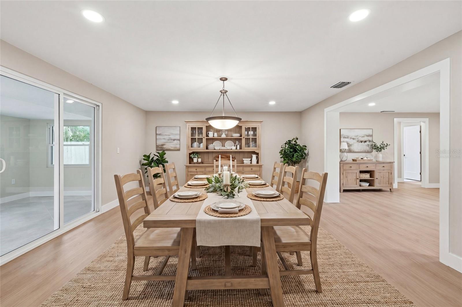 782 BIRDSONG LN