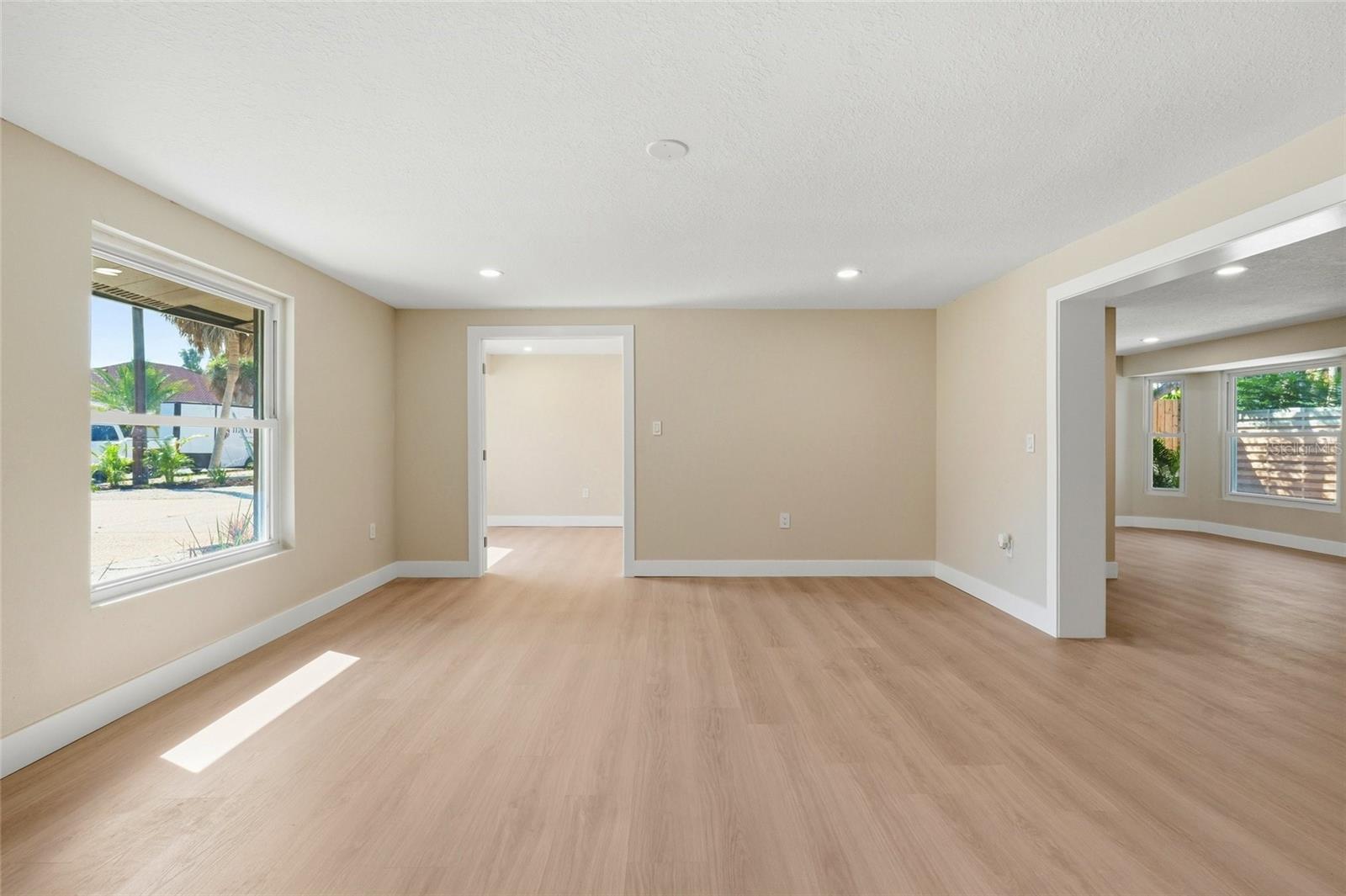 782 BIRDSONG LN