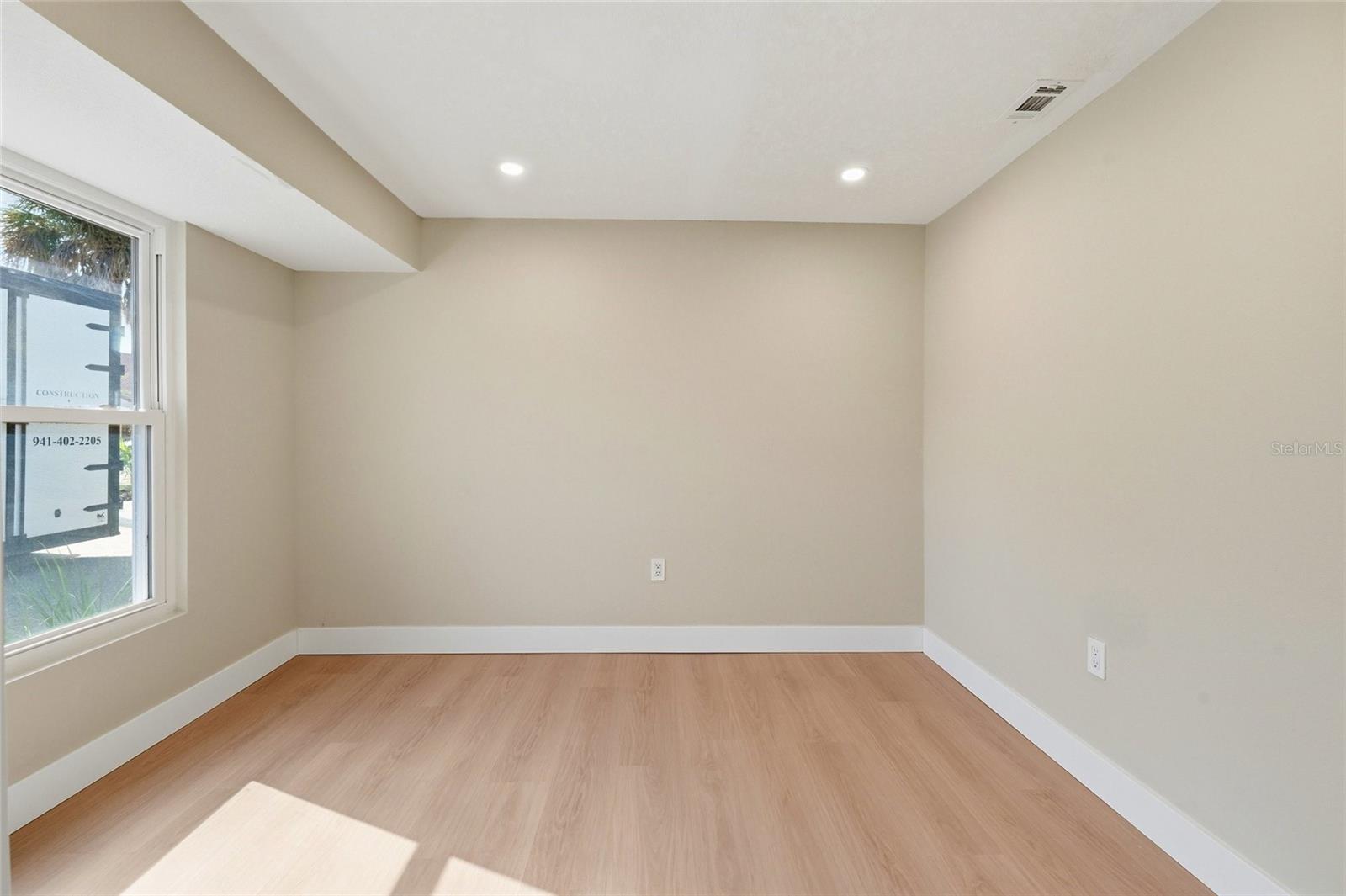 782 BIRDSONG LN