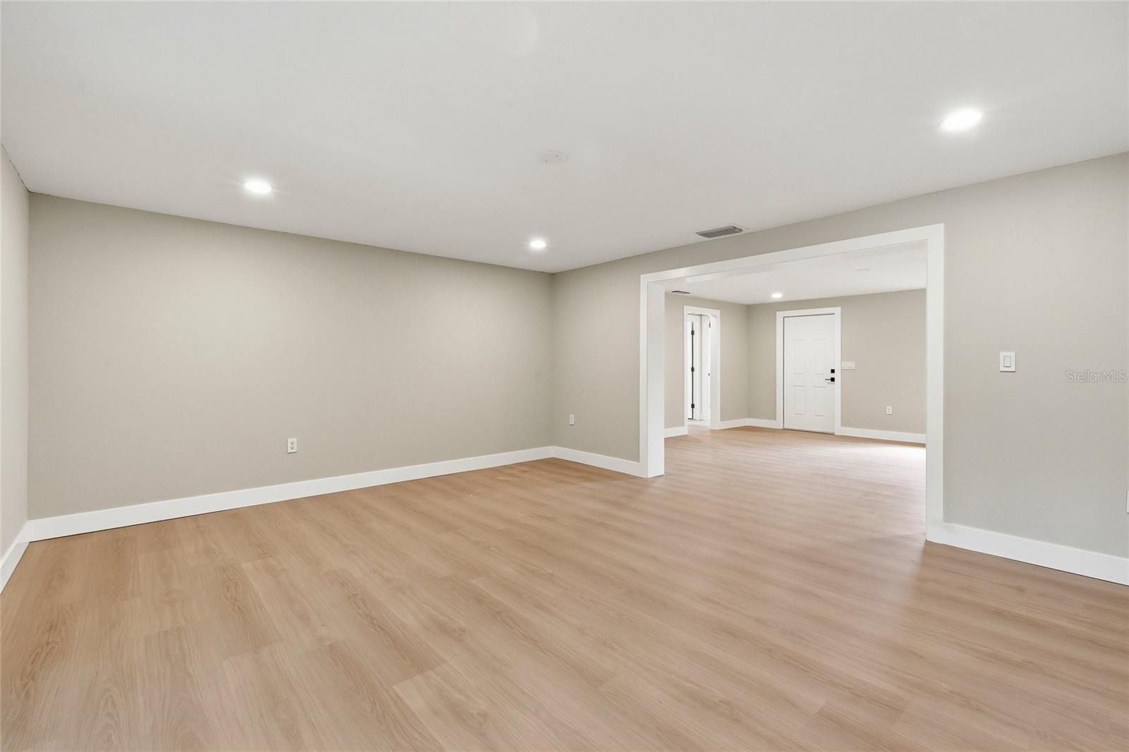 782 BIRDSONG LN