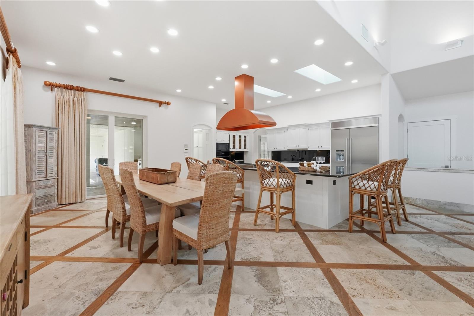 4307 CAMINO REAL