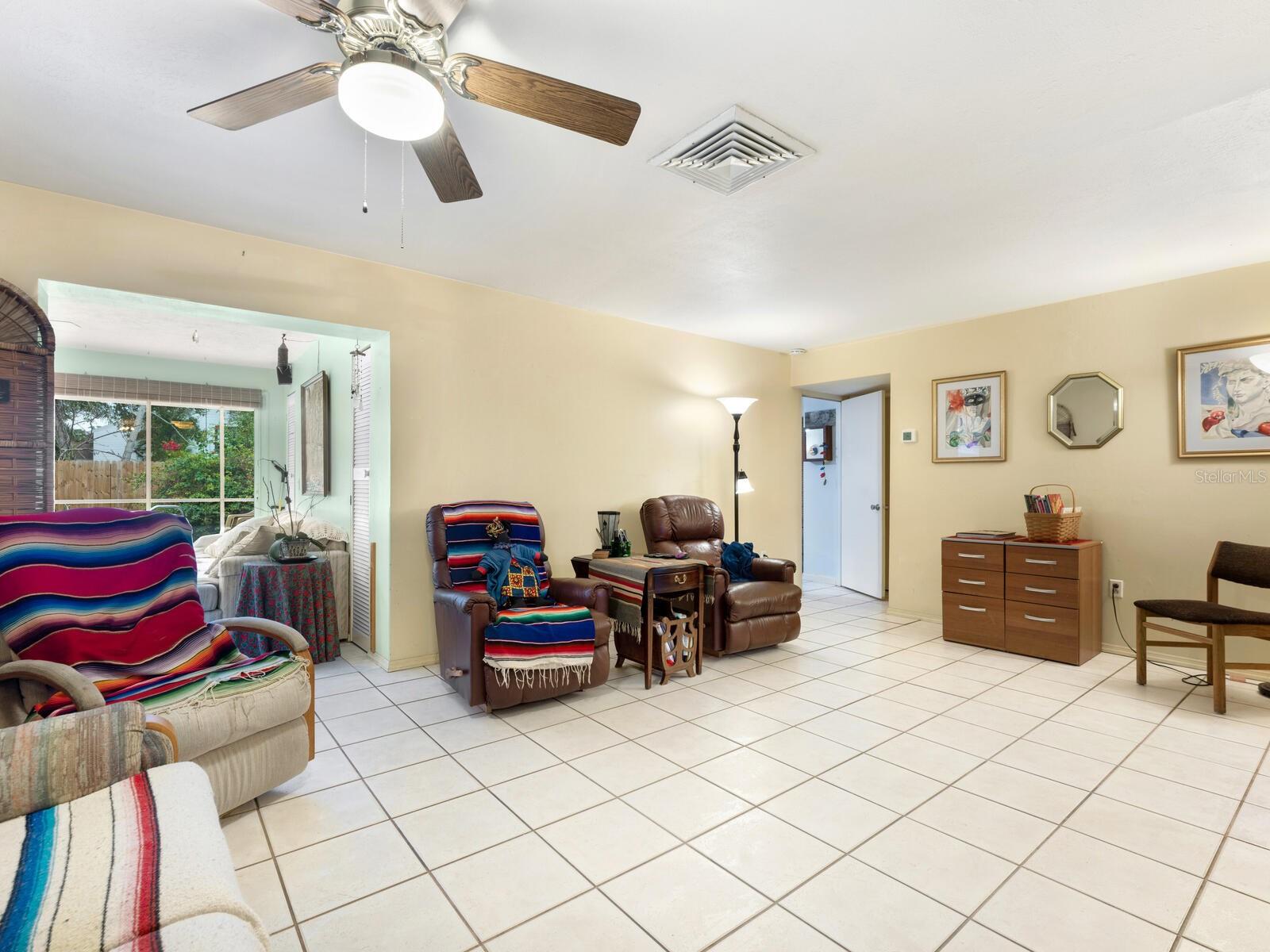 4615 HUNTER RIDGE DR