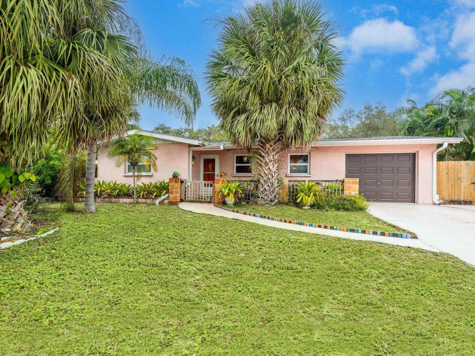 4615 HUNTER RIDGE DR