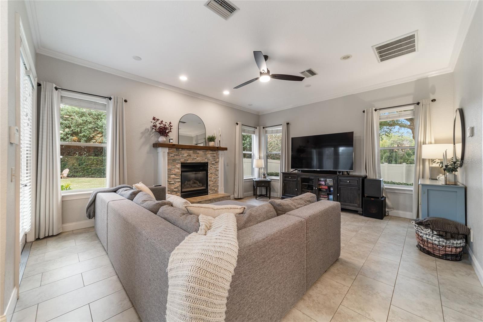 1105 SE 48TH AVE